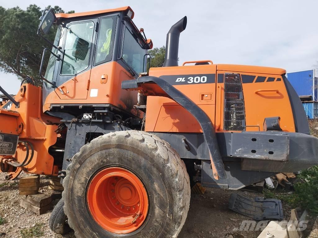 Doosan DL 300-3 Wheel loaders