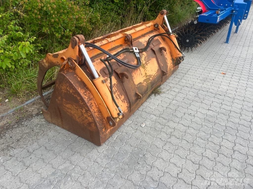  Skovl  med overfald Front loader accessories