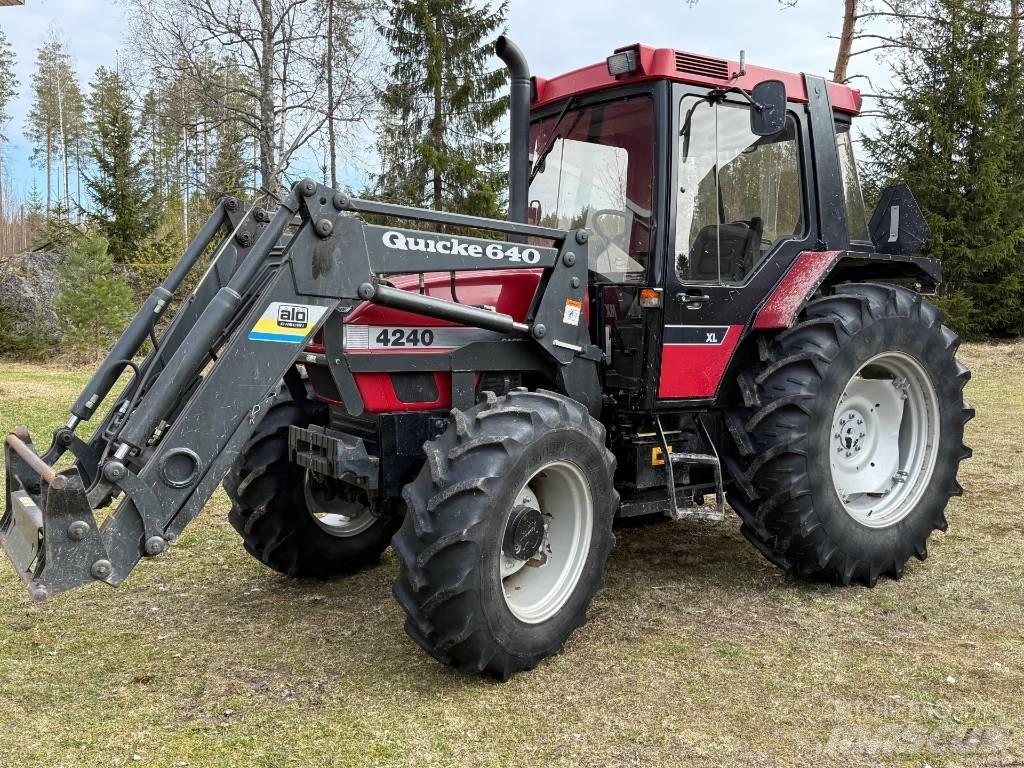 Case IH 4240 Tractors