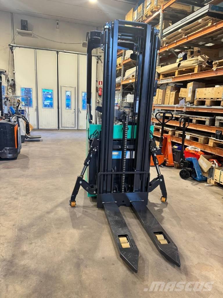 Mitsubishi SBR16N2 Self propelled stackers