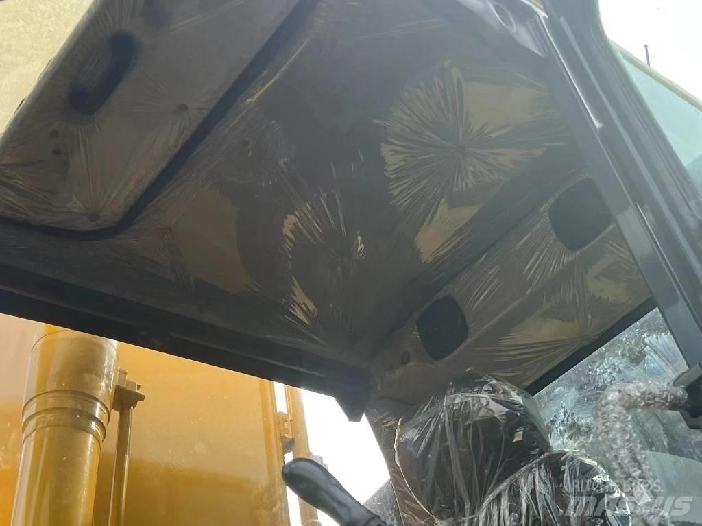 Komatsu PC 200 Midi excavators  7t - 12t