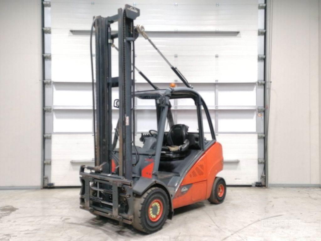 Linde H35D-02 Diesel trucks