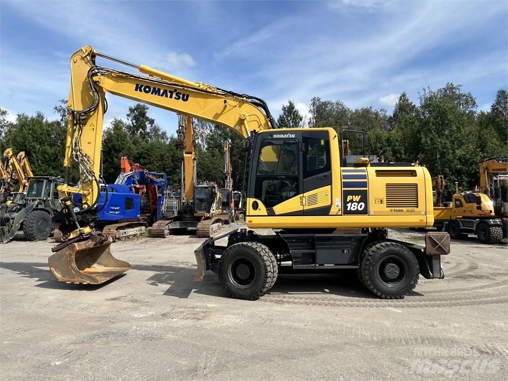 Komatsu PW 180-11 Wheeled excavators