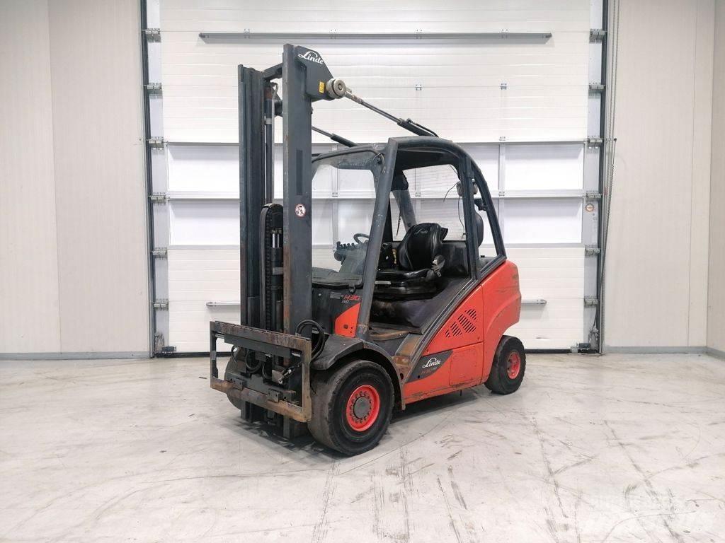 Linde H30D-02 Diesel trucks