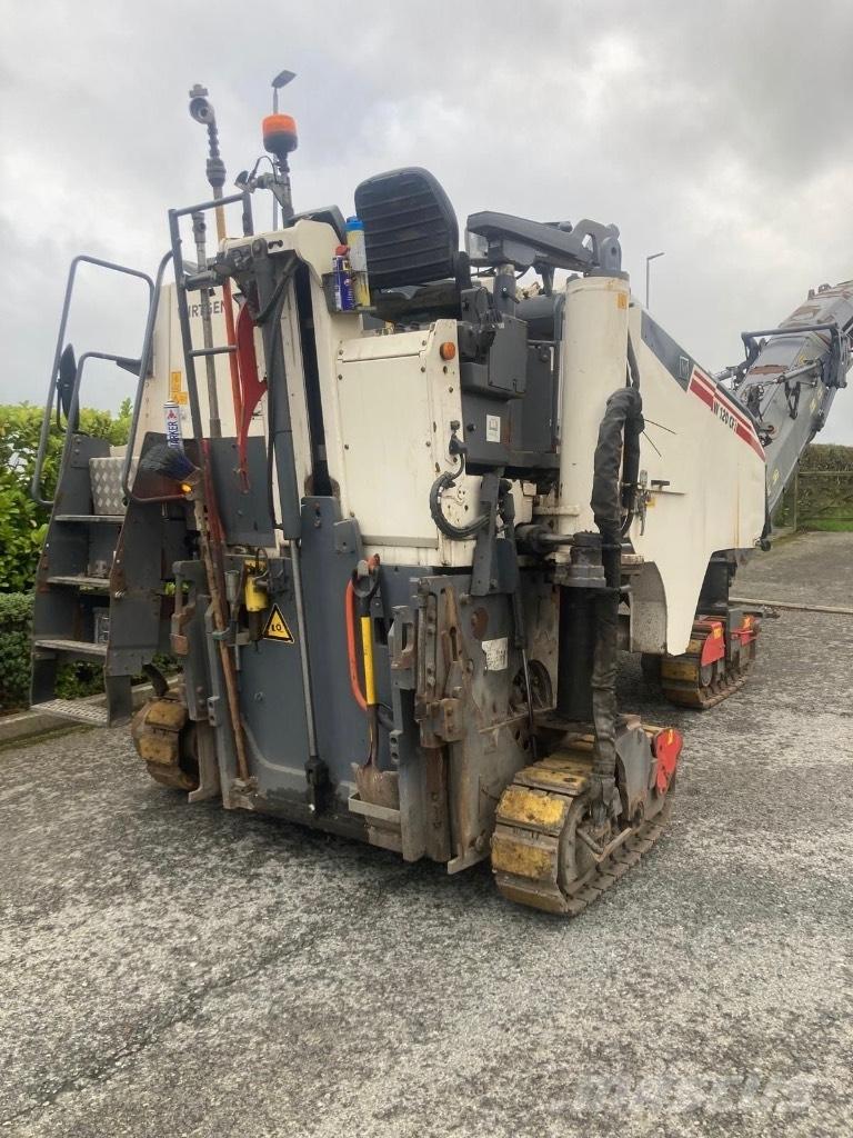 Wirtgen W 120 CFi Asphalt cold milling machines
