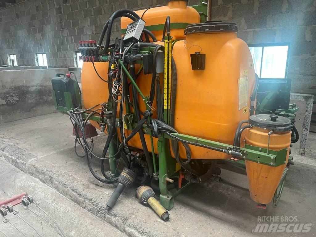 Amazone UF 1000 Mounted sprayers