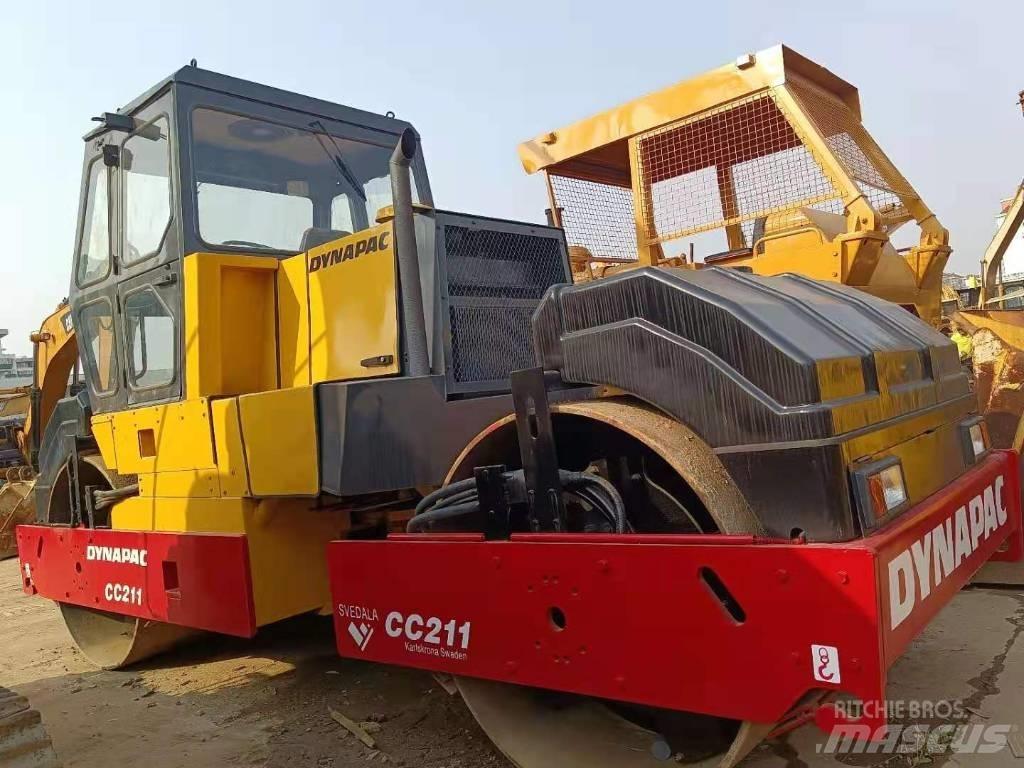 Dynapac CC 211 Twin drum rollers