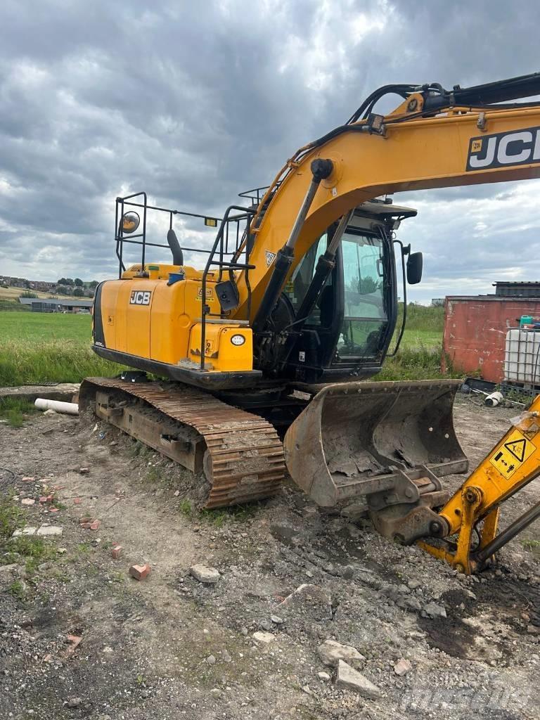 JCB JS 130 LC Crawler excavators