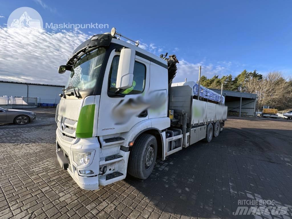 Mercedes-Benz 2543 Crane trucks