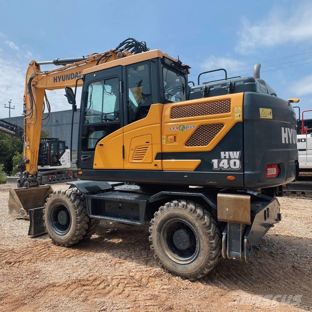 Hyundai HW140 Wheeled excavators