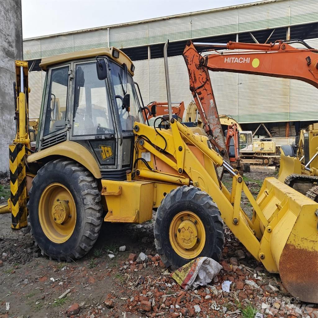 JCB 3 CX Backhoe loaders
