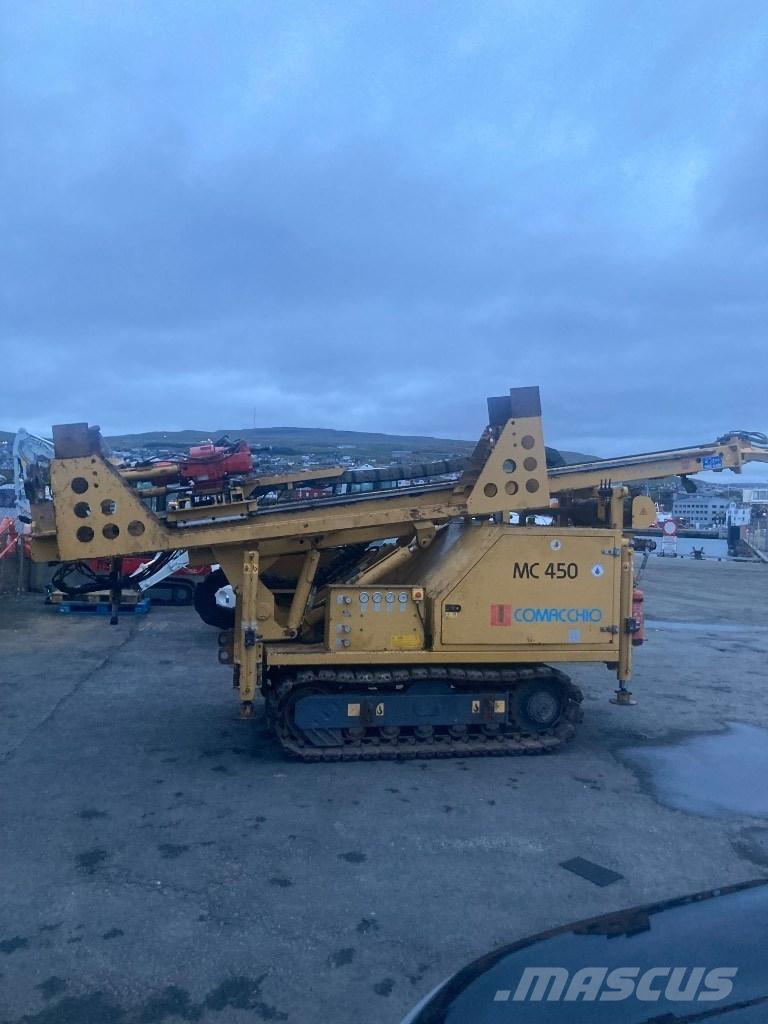 Comacchio MC 450 Waterwell drill rigs