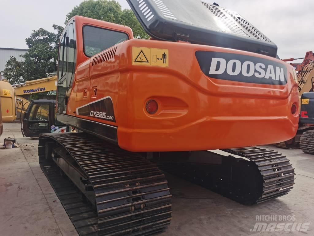 Doosan DX 225 LC-9C Crawler excavators