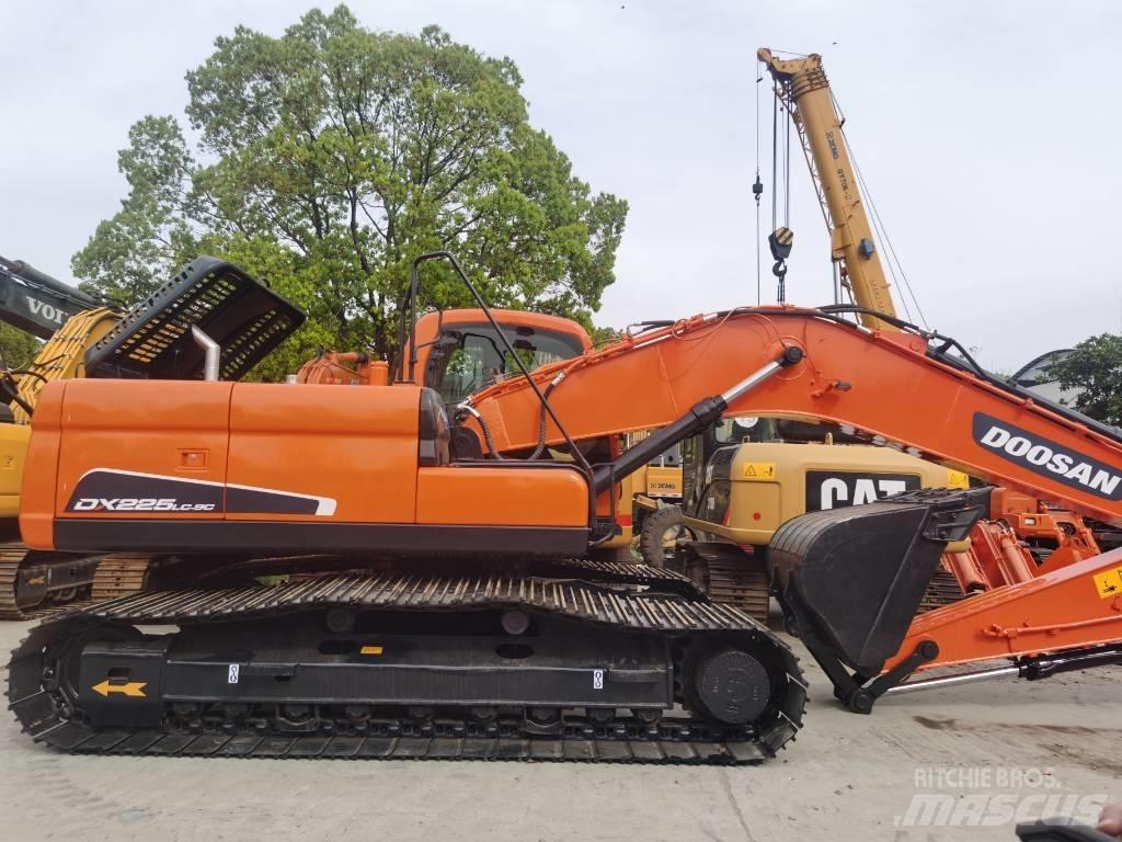 Doosan DX 225 LC-9C Crawler excavators