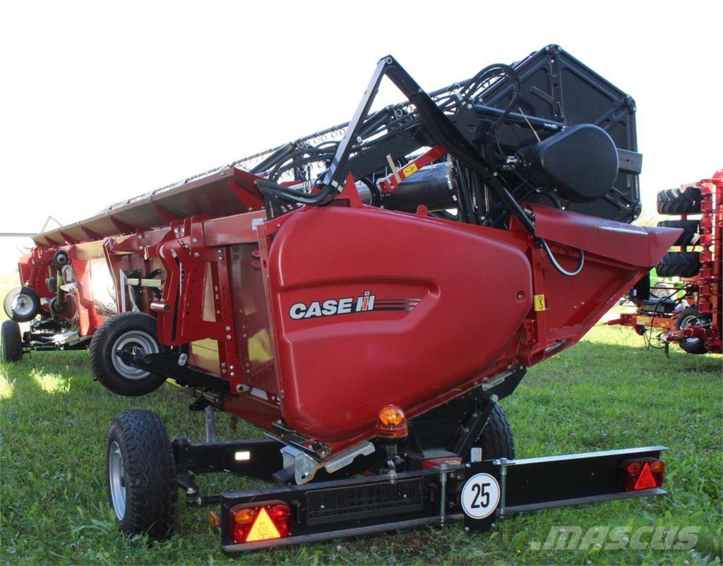 Case IH AF 8250 Combine harvesters
