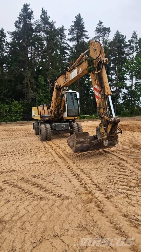 Liebherr 904 Wheeled excavators