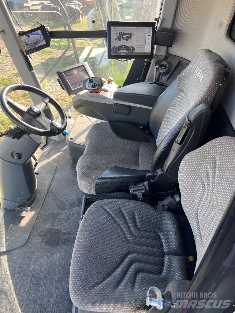 CLAAS Lexion 770 TT Combine harvesters