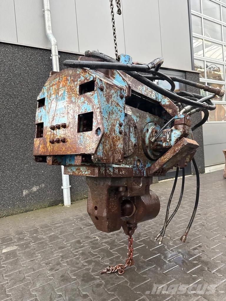 Krupp MS-4HFB Vibratory pile drivers