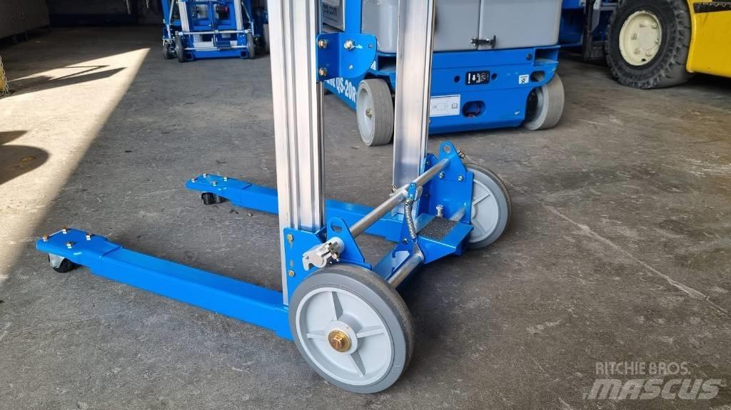 Genie GL8 Hand pallet stackers