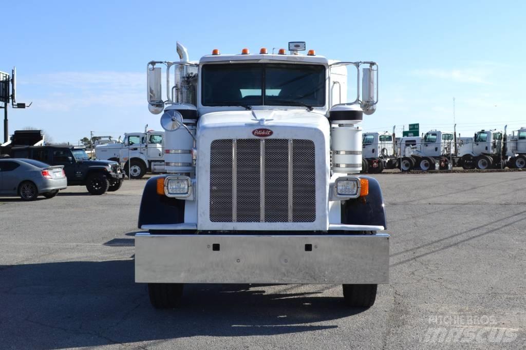 Peterbilt 367 Tractor Units