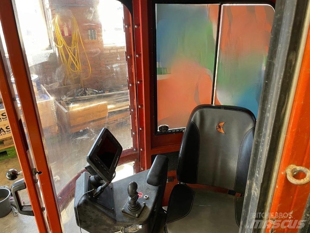 Ditch Witch JT 20 Horizontal Directional Drilling Equipment