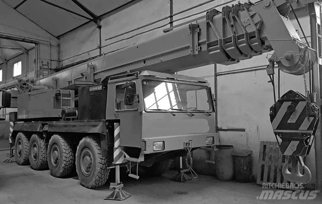 Liebherr LTM 1070 All terrain cranes