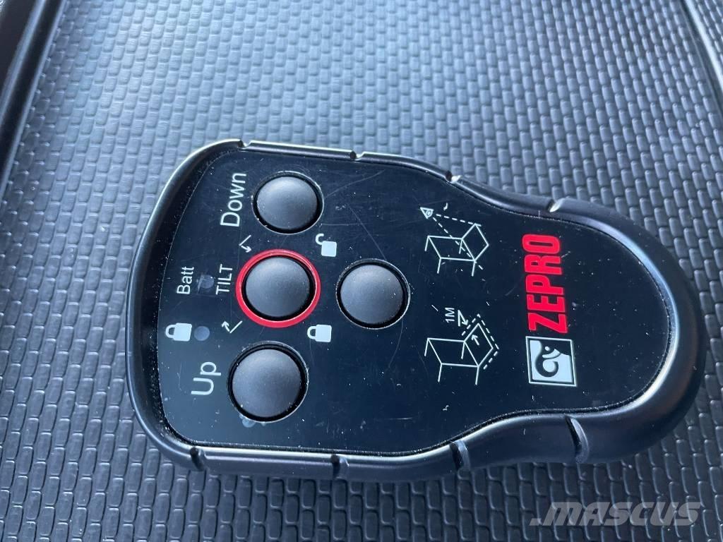 Volvo FM 330 Box body trucks