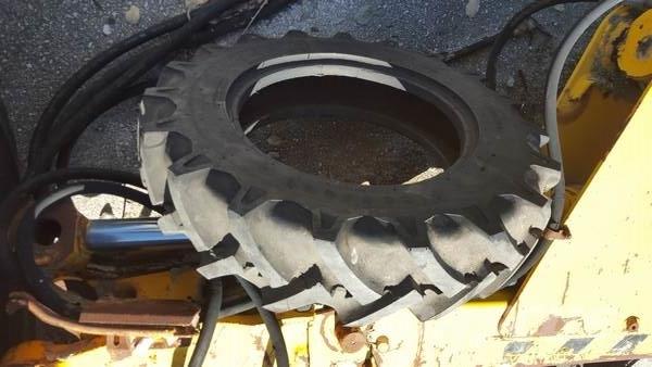  Pneu 6.00-16 espinha Tyres, wheels and rims