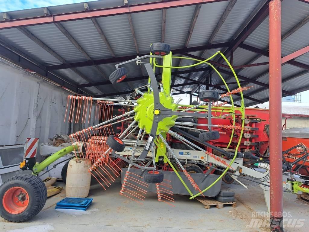 CLAAS Liner 2900 Rakes and tedders