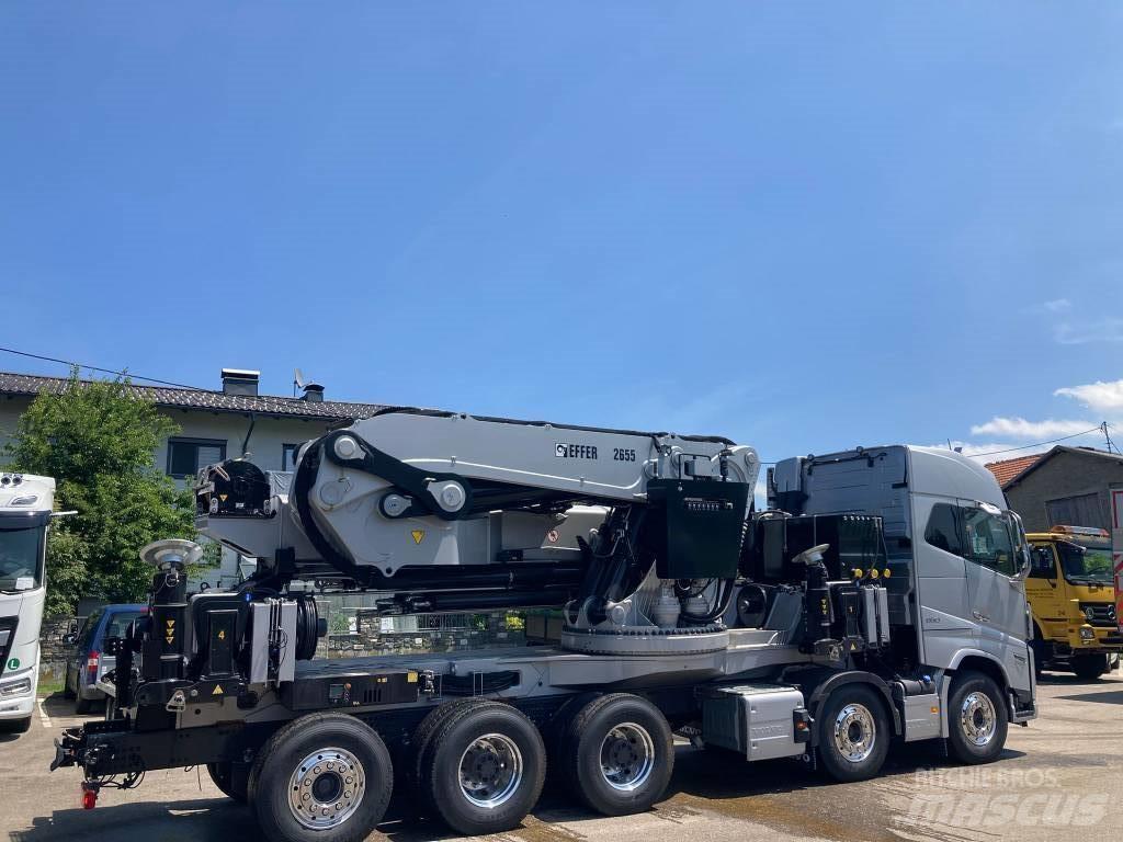 Volvo FH16-650 Crane trucks