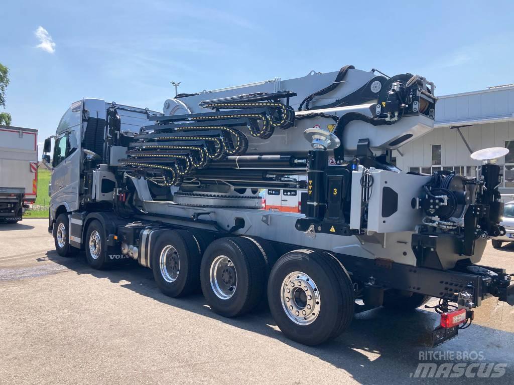 Volvo FH16-650 Crane trucks