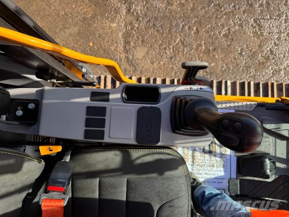 JCB 220X Crawler excavators