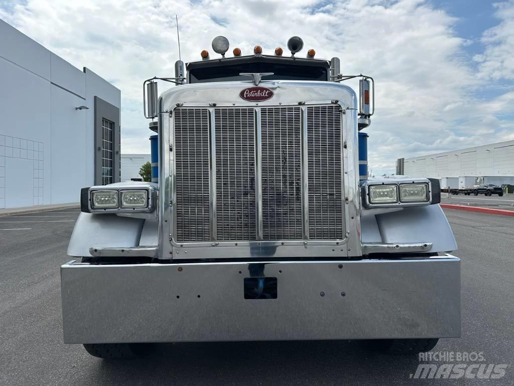 Peterbilt 379 Tractor Units