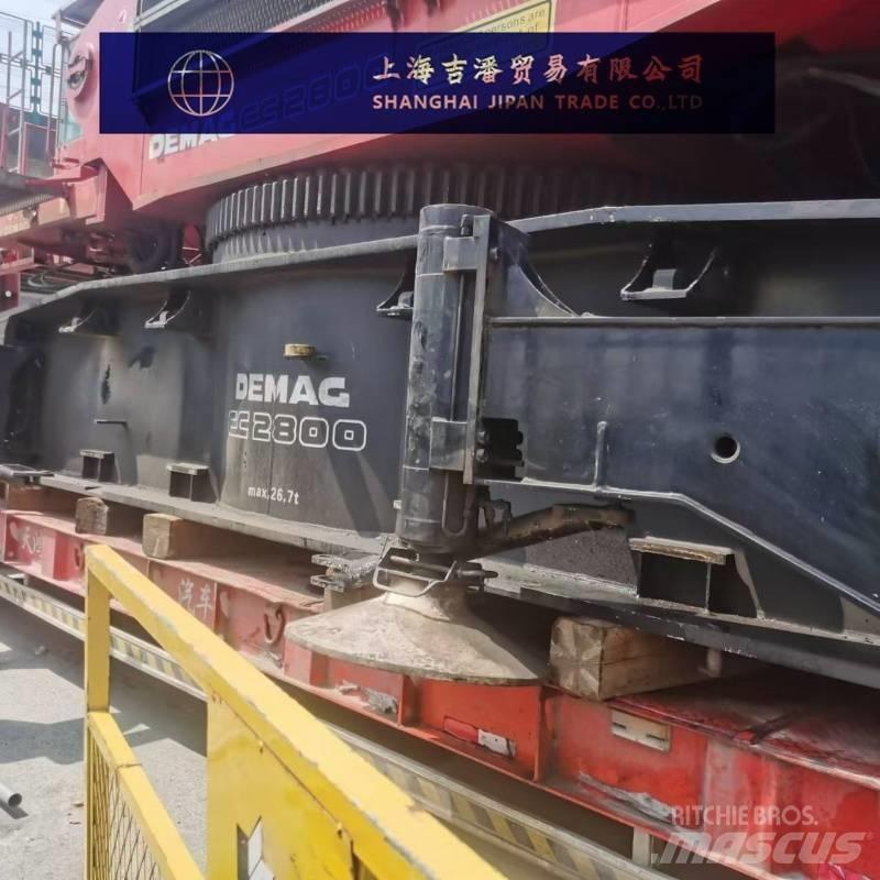 Demag CC 2800 Tracked cranes