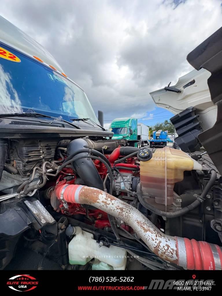 International LT Tractor Units