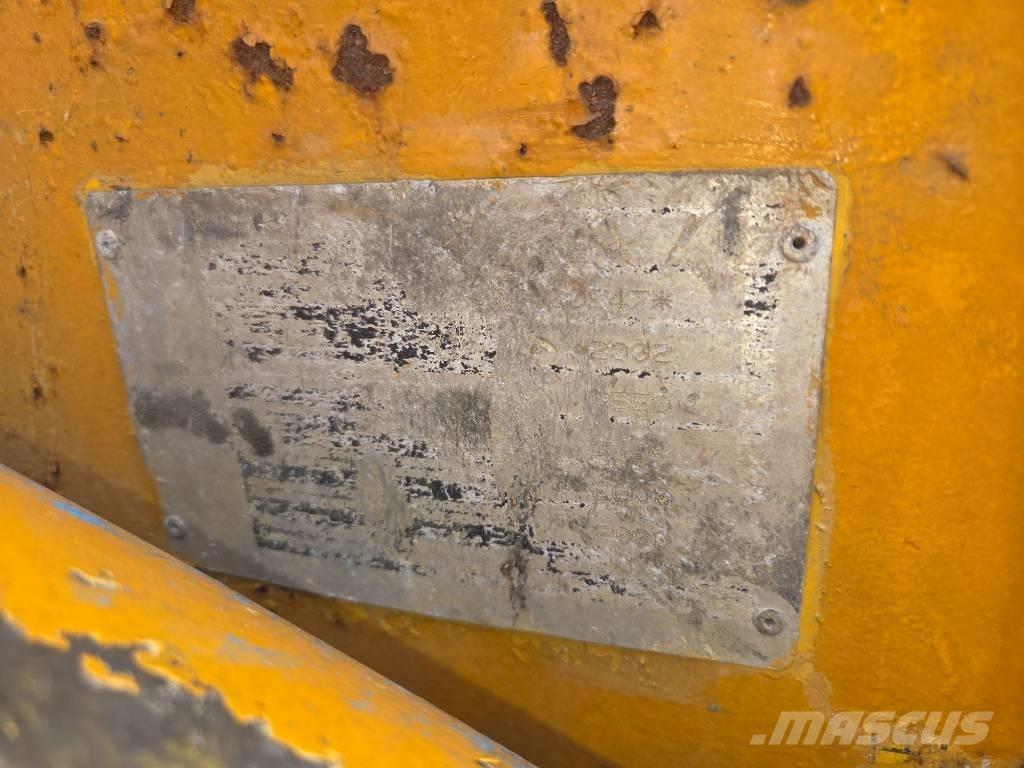 Komatsu SK 714 Skid steer loaders