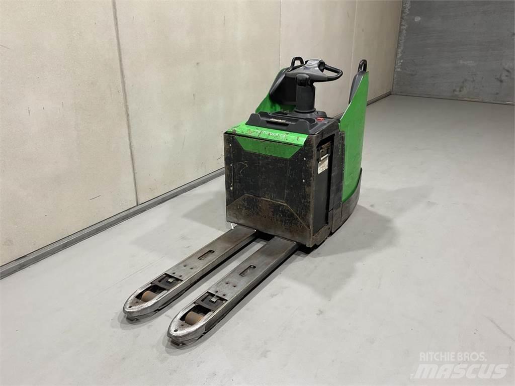 Cesab P320 Low lifter with platform
