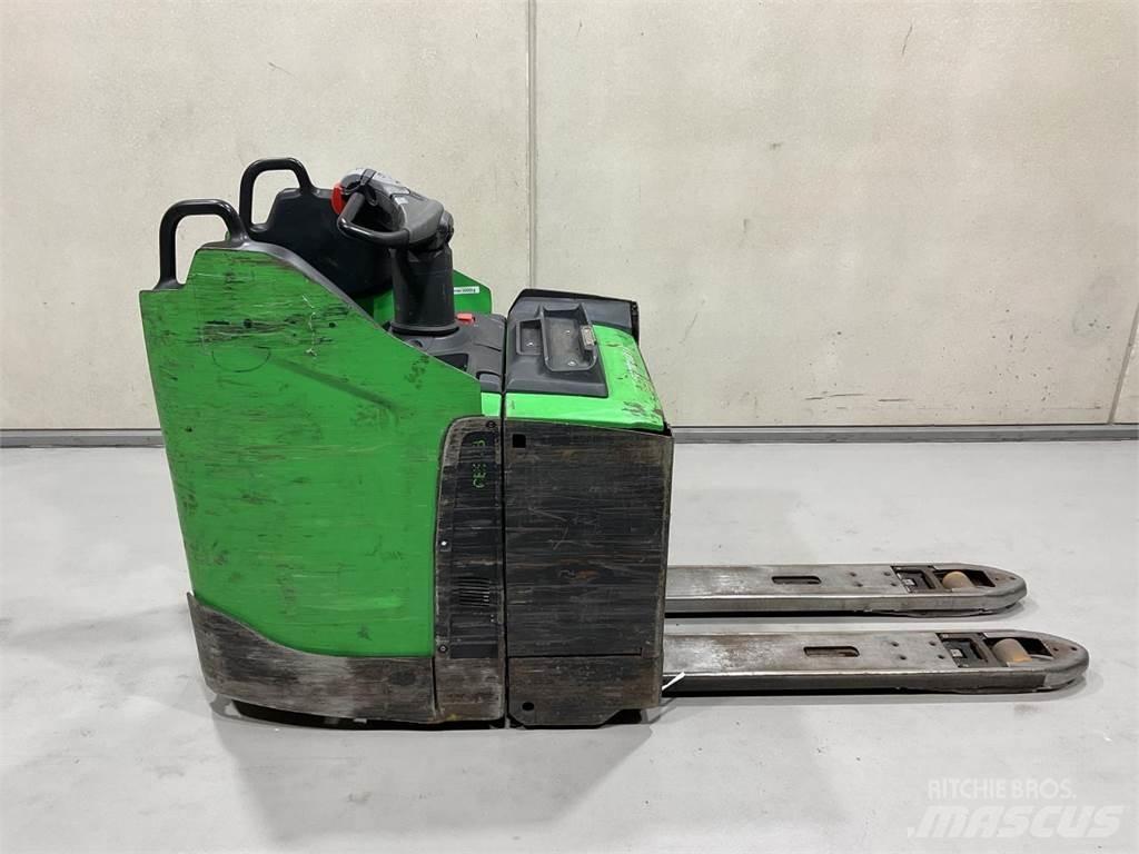 Cesab P320 Low lifter with platform