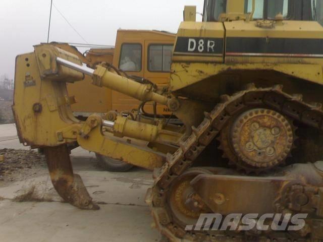 CAT D8R Crawler dozers