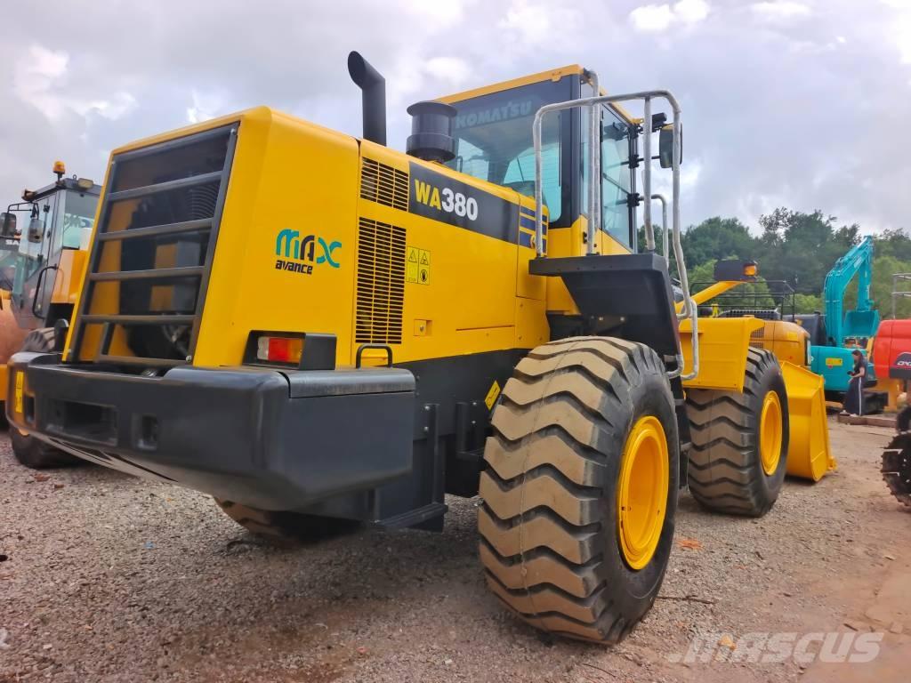 Komatsu WA 380-5 Wheel loaders