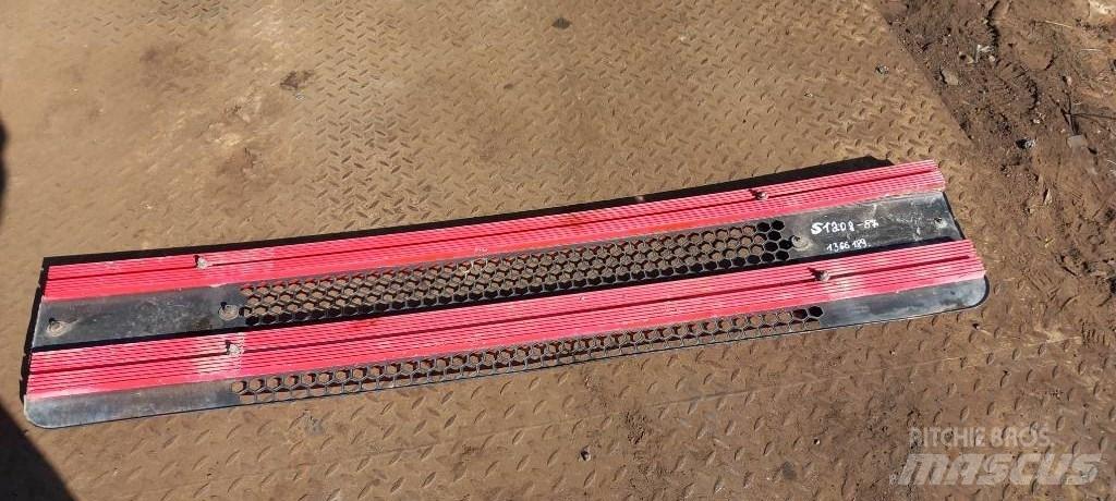 Scania 94 D.   1366189 Radiators