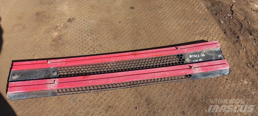 Scania 94 D.   1366189 Radiators