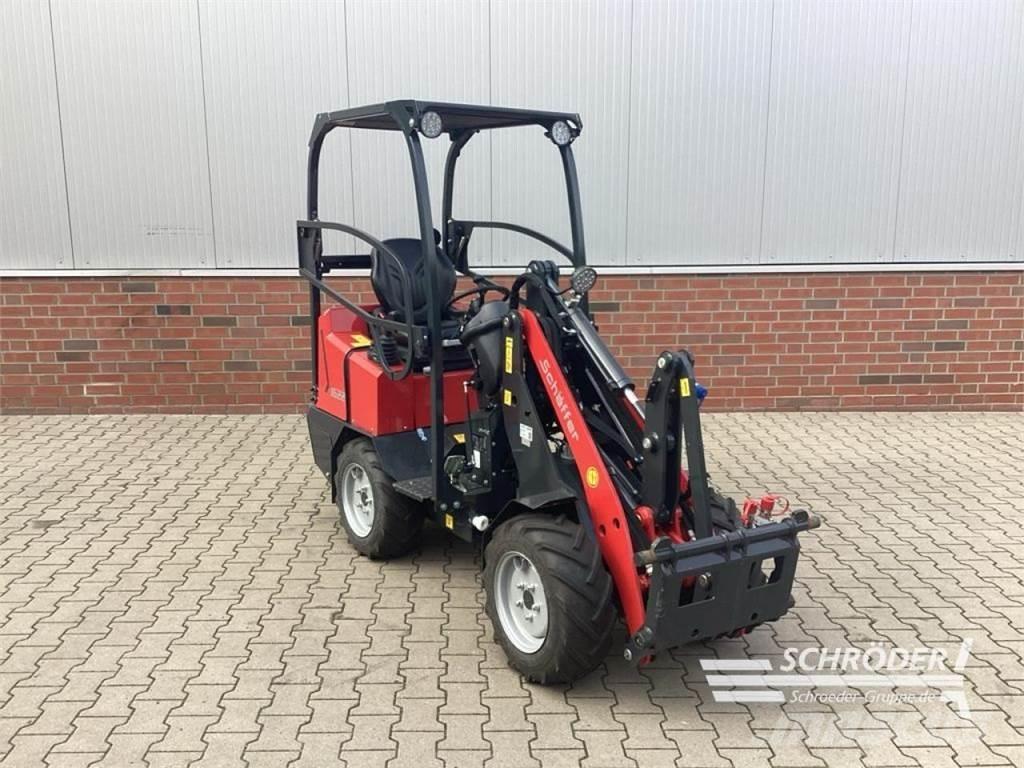 Schäffer 1622 Mini loaders
