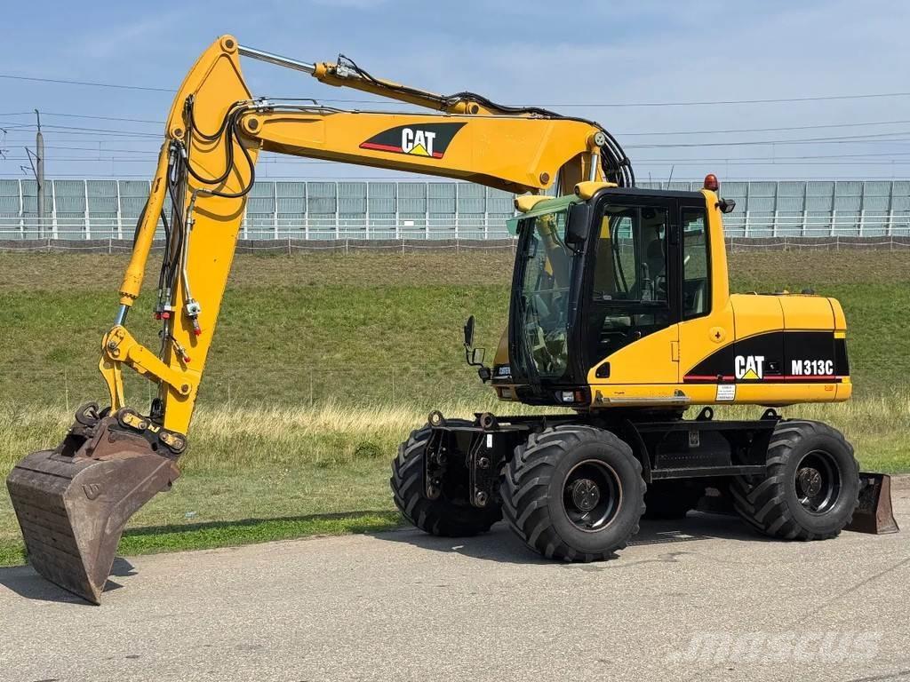 CAT M313C Wheeled excavators