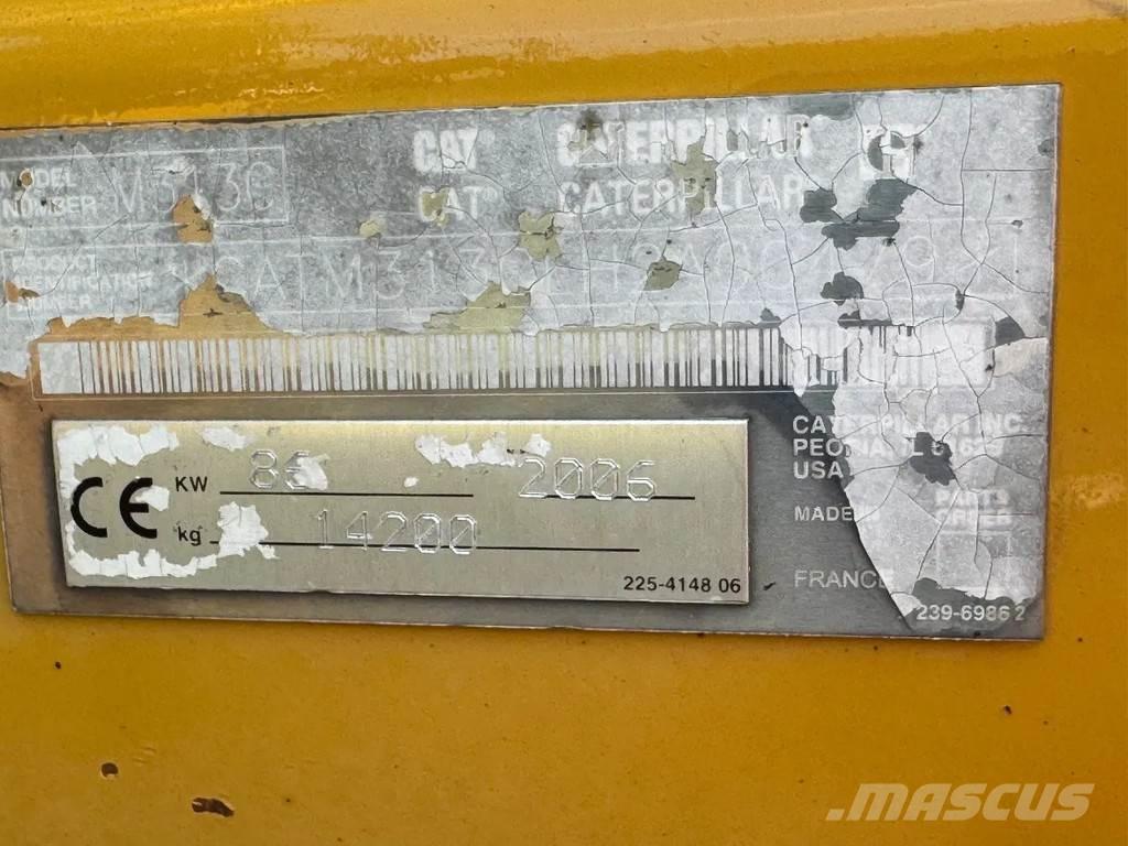 CAT M313C Wheeled excavators