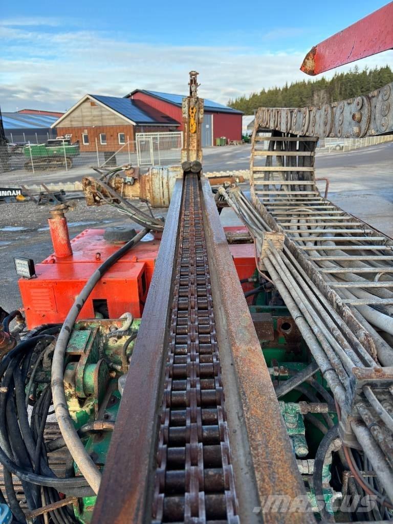 Klemm KR 803-1 Piling rigs