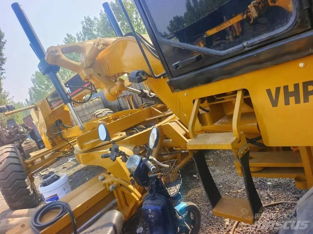 CAT 140H Graders
