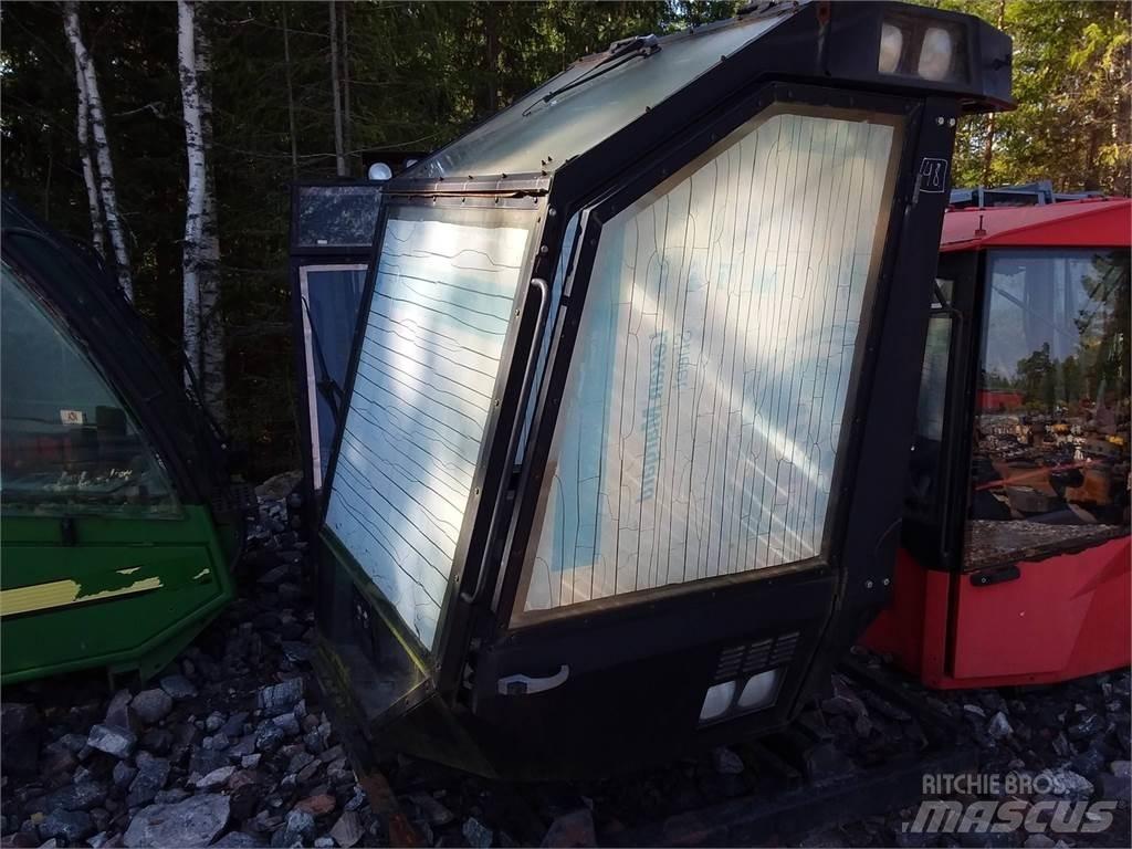 Valmet 901 Cabins and interior