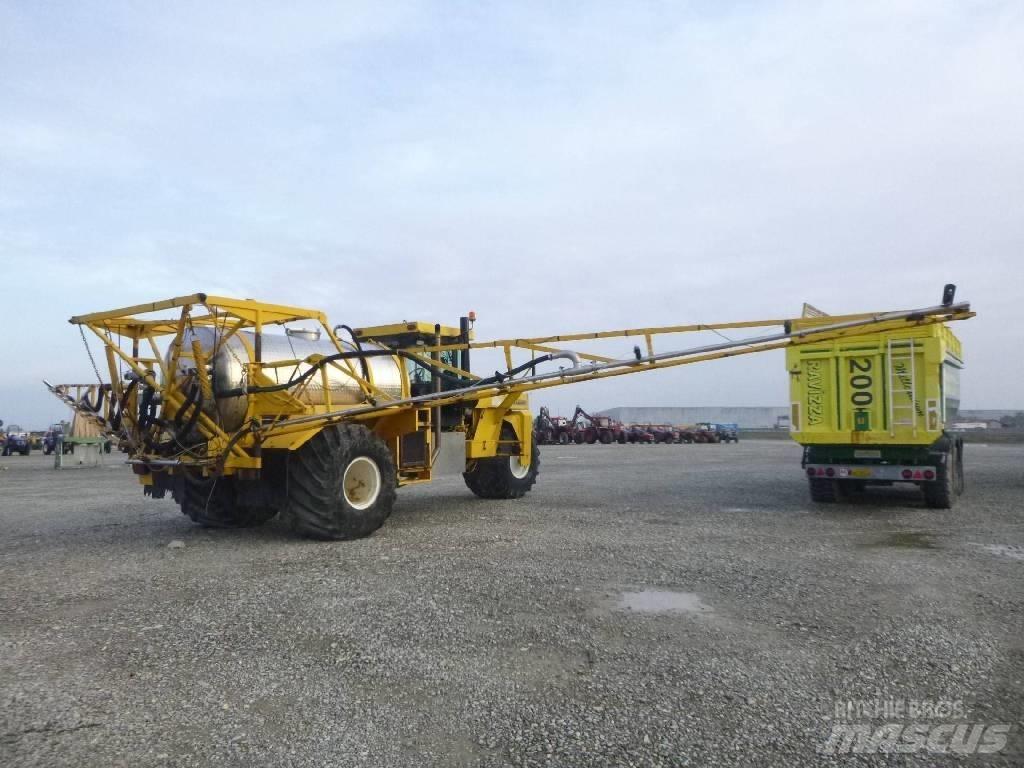 Terra Gator 1603T Pumps and mixers