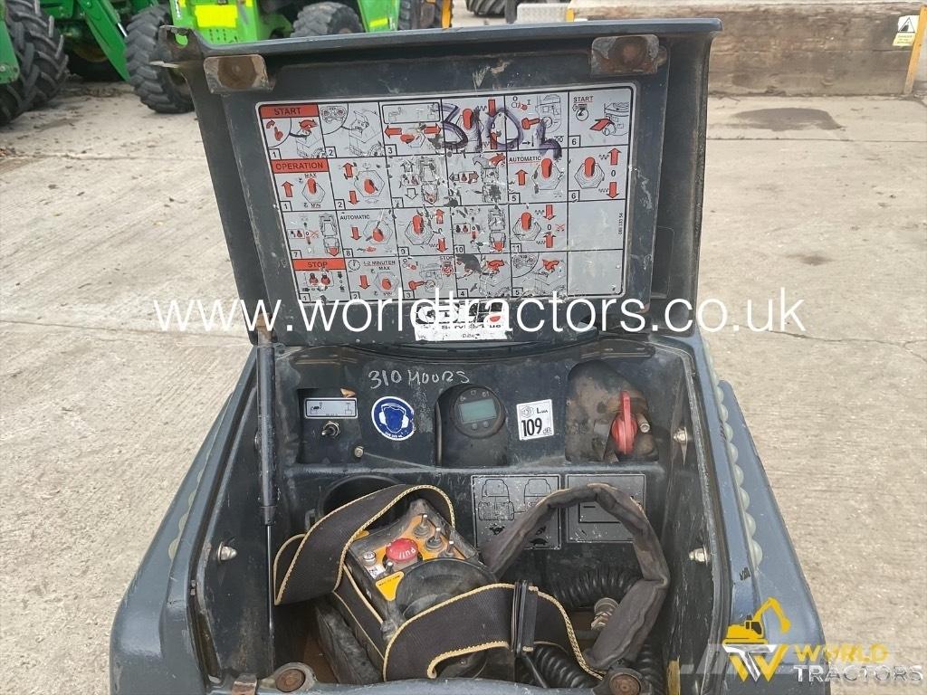 Bomag BMP 8500 Plate compactors